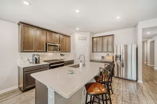 10505 Mager Ln, Hutto, TX 78634 - Photo 12