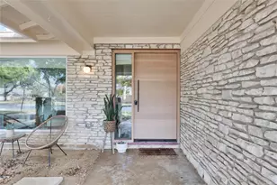 2108 Wooten Dr, Austin, TX 78757 - Photo 2