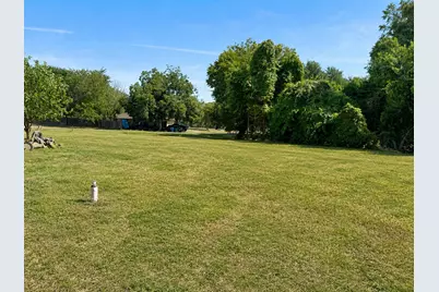 105 Navasota Lane, Seguin, TX 78155 - Photo 4