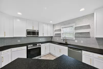 242 Wildwood Drive, Georgetown, TX 78633 - Photo 12