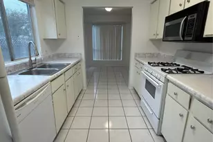 5601 Porsche Ln, Austin, TX 78749 - Photo 6