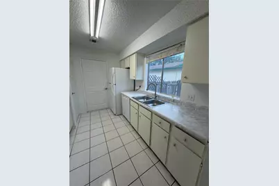 5601 Porsche Lane, Austin, TX 78749 - Photo 2