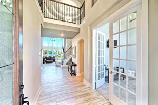 113 Shady Point Ct, Georgetown, TX 78628 - Photo 2