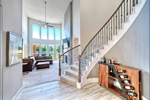 113 Shady Point Ct, Georgetown, TX 78628 - Photo 6