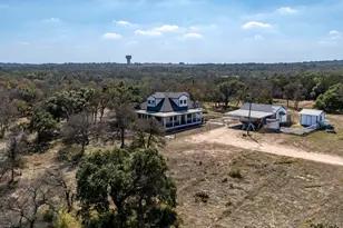 1501 Beaver Ln, Florence, TX 76527 - Photo 1