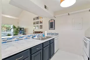 1818 S Lakeshore Blvd, Austin, TX 78741 - Photo 4