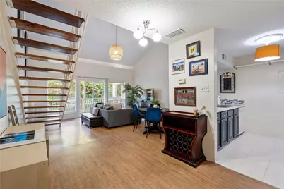 1818 S Lakeshore Boulevard #27, Austin, TX 78741 - Photo 2