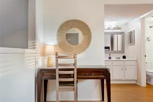 1818 S Lakeshore Blvd, Austin, TX 78741 - Photo 18