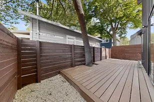1708 Canterbury St, Austin, TX 78702 - Photo 34