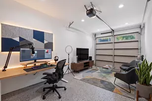 1708 Canterbury St, Austin, TX 78702 - Photo 30