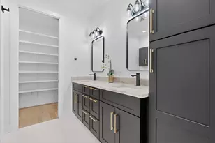 1708 Canterbury St, Austin, TX 78702 - Photo 20