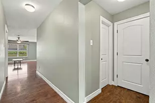 208 Rock Hound Ln, Liberty Hill, TX 78642 - Photo 4