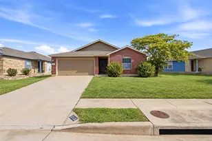 208 Rock Hound Ln, Liberty Hill, TX 78642 - Photo 2