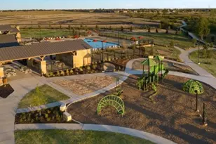 1002 Karly Cv, Hutto, TX 78634 - Photo 10