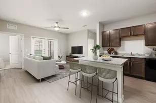 2551 Guadalupe St, Seguin, TX 78155 - Photo 4