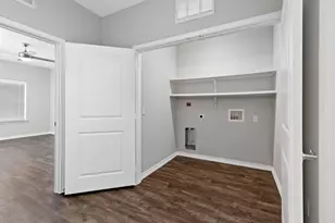 2551 Guadalupe St, Seguin, TX 78155 - Photo 12