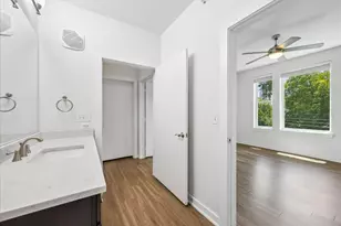 1900 Barton Springs Rd, Austin, TX 78704 - Photo 24