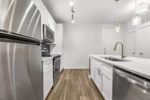 1900 Barton Springs Rd, Austin, TX 78704 - Photo 14