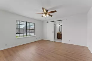 209 E Rector St, Manor, TX 78653 - Photo 12