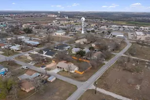 209 E Rector St, Manor, TX 78653 - Photo 28