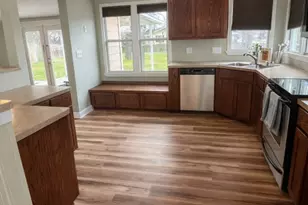 305 W Davilla St, Granger, TX 76530 - Photo 8