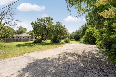 1305 High Chaparral Drive, Leander, TX 78641 - Photo 2