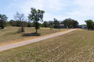 201 Cherylton Dr, Red Rock, TX 78662 - Photo 8
