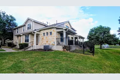 1900 Scofield Ridge Parkway #6903, Austin, TX 78727 - Photo 2