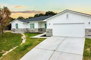 5102 Moss Point, Lago Vista, TX 78645 - Photo 2