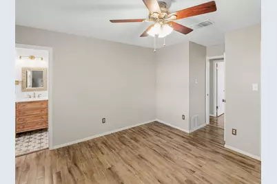 11214 Prairie Dove Circle, Austin, TX 78758 - Photo 14