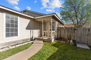 413 Country Aire Dr, Round Rock, TX 78664 - Photo 2