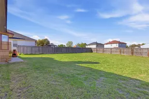 309 Dana Dr, Hutto, TX 78634 - Photo 26