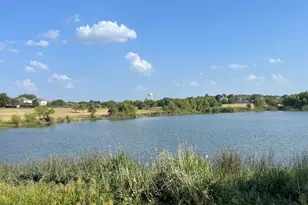 309 Dana Dr, Hutto, TX 78634 - Photo 32