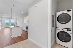 4507 E Martin Luther King Jr Blvd, Austin, TX 78721 - Photo 8