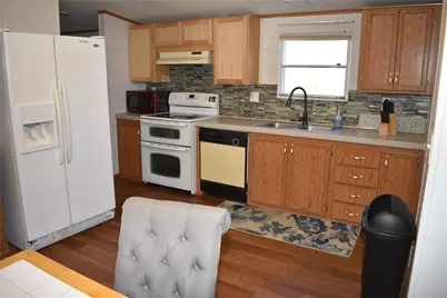 129 Suzanne Drive, Bastrop, TX 78602 - Photo 8