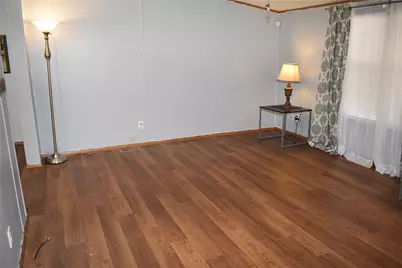 129 Suzanne Drive, Bastrop, TX 78602 - Photo 4