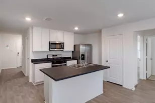 149 Bull Lake Cir, Buda, TX 78610 - Photo 4