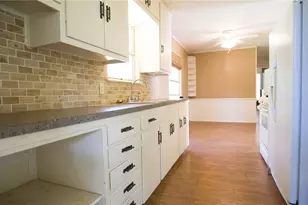 5114 Ravensdale Ln, Austin, TX 78723 - Photo 10
