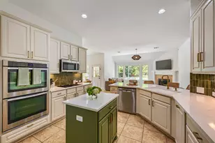 439 Drury Ln, Austin, TX 78737 - Photo 10