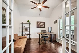 439 Drury Ln, Austin, TX 78737 - Photo 10
