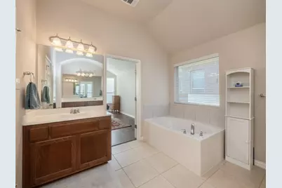 7909 Arbor Knoll Court, Lago Vista, TX 78645 - Photo 18