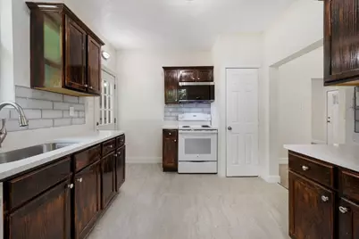 102 Patricks Alley, Liberty Hill, TX 78642 - Photo 12