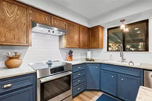 56 Woodcreek Dr, Wimberley, TX 78676 - Photo 14