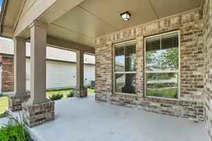 141 Igneous Ln, Jarrell, TX 76537 - Photo 4