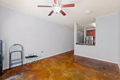 910 W 25th Street #209, Austin, TX 78705 - Photo 4