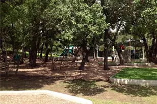 7422 Dallas Dr, Austin, TX 78729 - Photo 18
