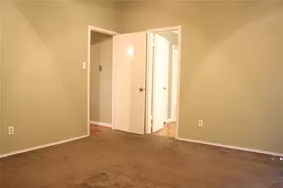 7422 Dallas Drive, Austin, TX 78729 - Photo 12