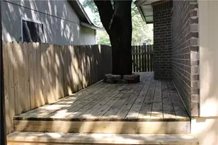 7422 Dallas Dr, Austin, TX 78729 - Photo 14