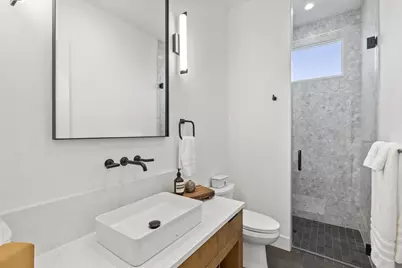 3205 Dolphin Drive, Austin, TX 78704 - Photo 32