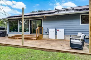 1703 Fawn Dr, Austin, TX 78741 - Photo 4